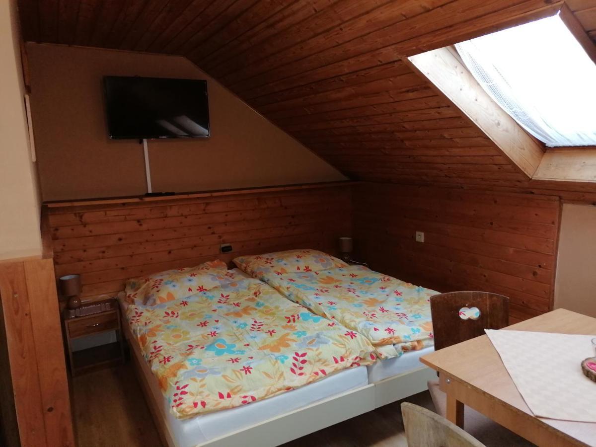 Privat Zvoncek Hotel Terchova Exterior photo